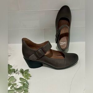 Dansko Roxanne Mary Jane Pumps Shoes Brown Leather EU 37 US 7 Comfortable Shoes